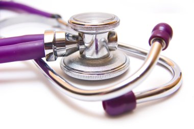 stetoscope üzerinde beyaz izole