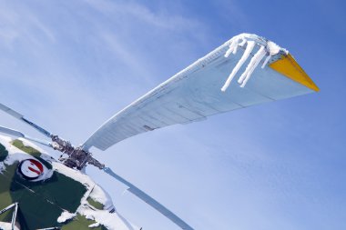 Icicle'ı vidalı helikopter üzerinde