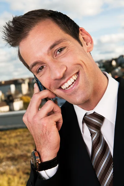 Portret Biznesmen Rozmowy Telefon Komórkowy Poza — Zdjęcie stockowe