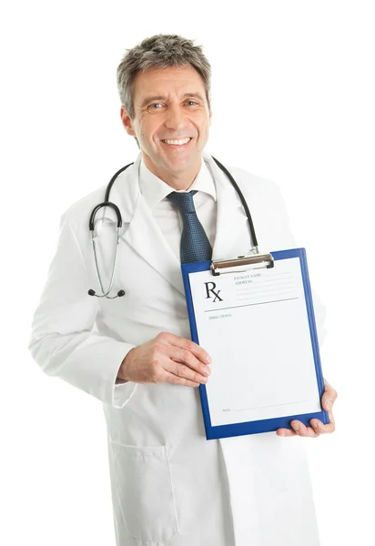 Médico sênior homem mostrando prescrição — Fotografia de Stock