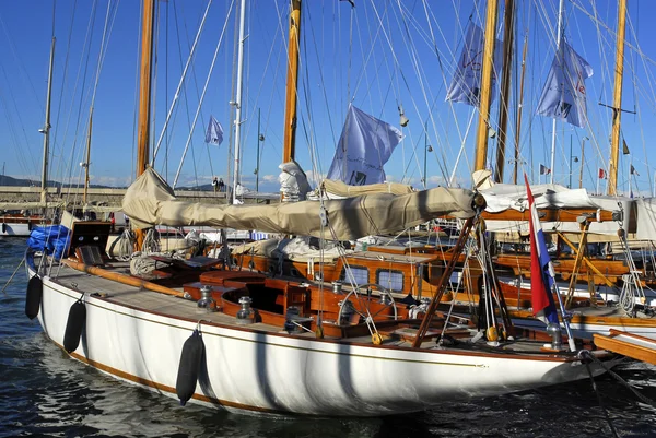 Classic Yacht en Saint Tropez, Francia — Foto de Stock