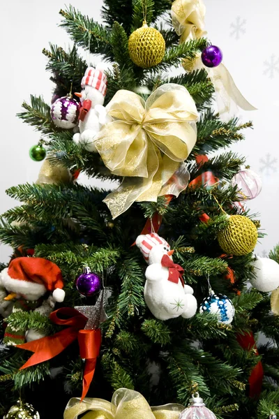 Décorations Arbres Noël Sur Fond Blanc — Photo