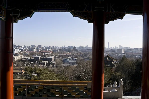 Древний и современный Пекин — стоковое фото