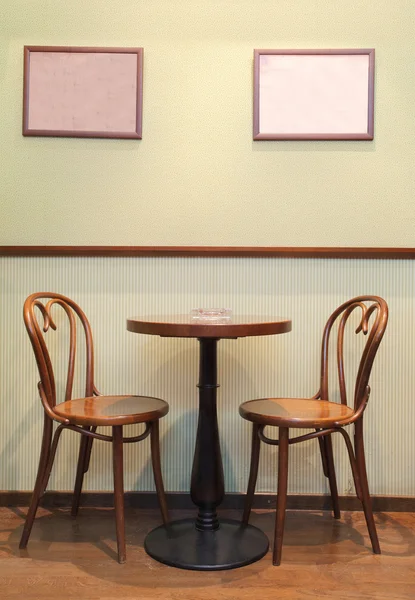 Los Detalles Del Interior Cafetería Pequeña Solo Sillas Marcos Vacíos — Foto de Stock