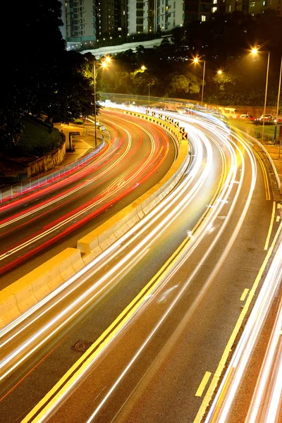 Licht paden op snelweg — Stockfoto