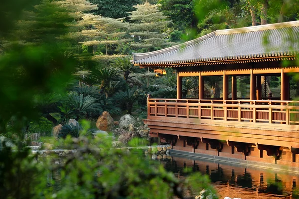 Chinese building in garden — Stock Photo, Image