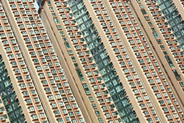 Überfüllter Wohnblock — Stockfoto