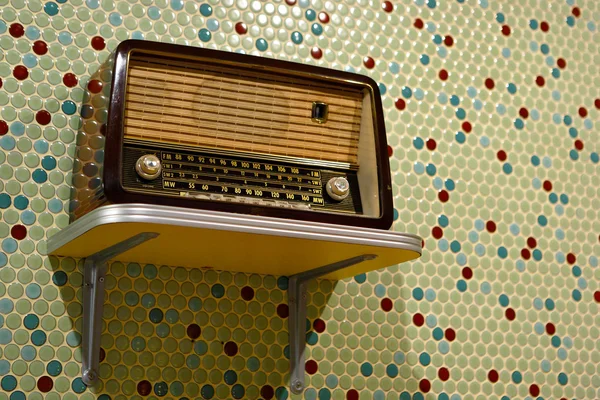 Rádio retrô grungy — Fotografia de Stock
