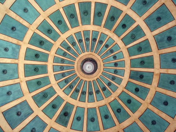 Sirkelmønster fra kuppel på Plaza i Costa Rica – stockfoto