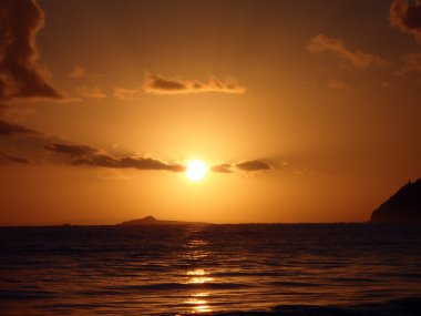 Sunrises over Kaohikaipu (Black/Turtle) Islands clipart