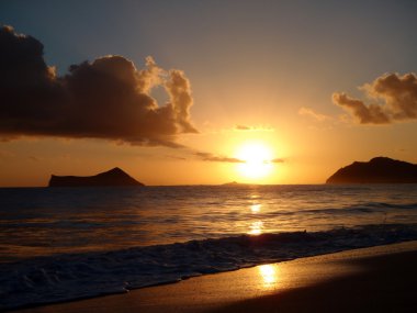 Sunrises over Kaohikaipu (Black/Turtle) Islands clipart