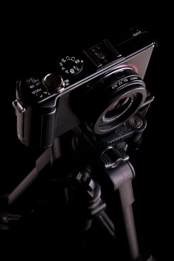 Siyah dijital kamera