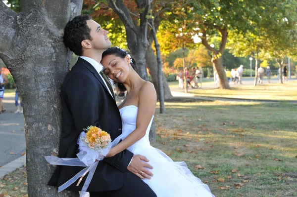 Recién casados —  Fotos de Stock