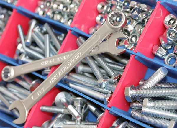Spanners, bolts and nuts — Stock Photo, Image