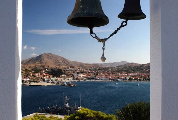 Vista a Mirina desde Agios Nicolaos — Foto de Stock