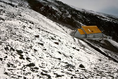 Dağcılar sığınak Cotopaxi yanardağ üzerinde