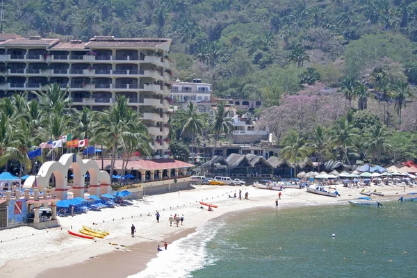 Bella spiaggia in Messico con l'oceano — Foto Stock
