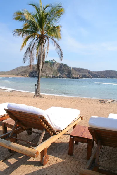 Se prélasser au Mexique sur une belle plage — Photo