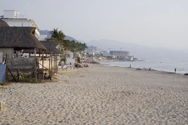 Bella spiaggia in Messico con l'oceano — Foto Stock