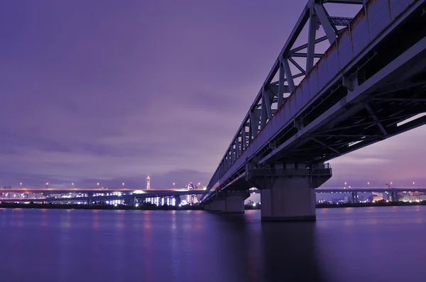 Nachtbrücke — Stockfoto