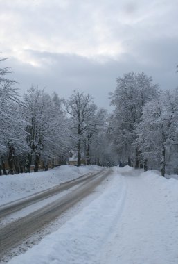 Kışın boş sokak