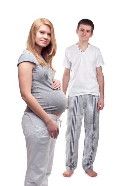 怀孕对年轻夫妇. — 图库照片