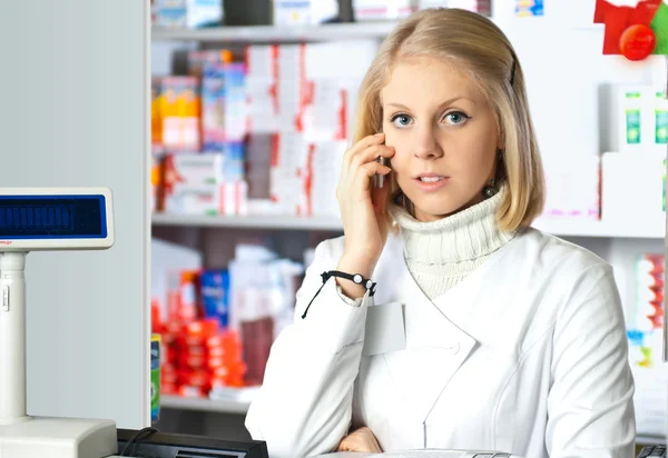 Beautiful pharmacist. — Stock Photo, Image