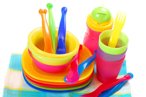 Pratos coloridos de plástico — Fotografia de Stock