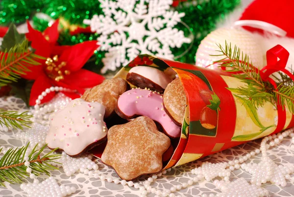 Pane di zenzero natalizio con glassa — Foto Stock