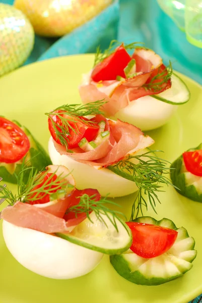 Eggs with ham for easter — Stock Photo, Image