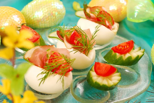 Ägg med skinka till påsk — Stockfoto