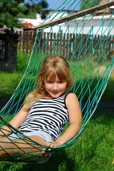 Young Girl Relaxing Hammock — Stock Photo, Image