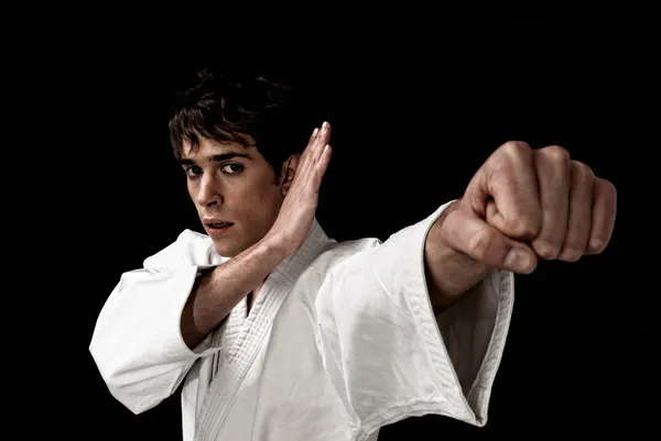 Karate Erkek Avcı Genç Yakın Çekim Yüksek Karşıtlık Siyah Arka — Stok fotoğraf