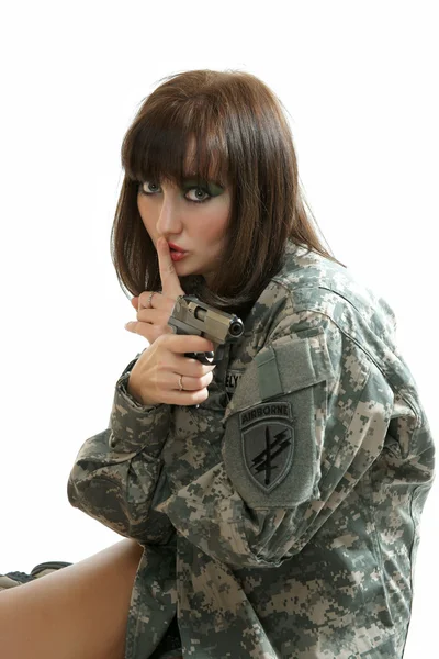 La chica sexy en la forma militar — Foto de Stock