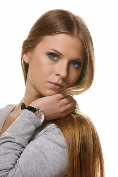 Porträtt av blondinen på vit bakgrund — Stockfoto