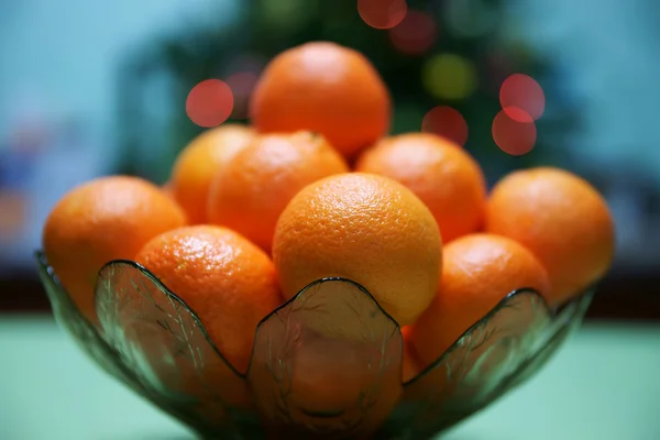 Festliche Mandarinen Gegen Eine Tanne lizenzfreie Stockbilder