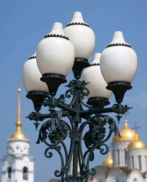 Lanterne dans une ville Vladimir-Russie — Photo