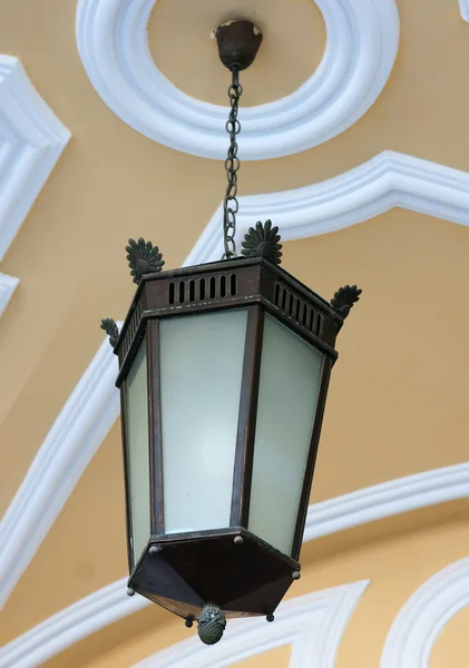 A lanterna de rua, fotografa-se na Rússia, St. Petersburgo — Fotografia de Stock