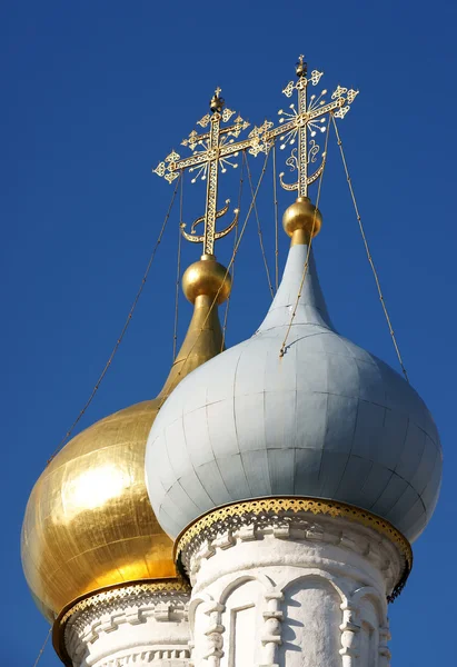 Igreja-é cúpula fotografada na Rússia . — Fotografia de Stock