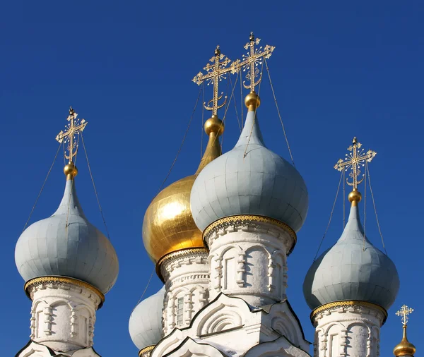 教会-是在俄罗斯拍摄圆顶. — 图库照片