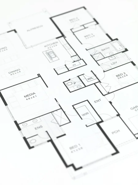 白い背景に対して隔離される家の計画 — ストック写真