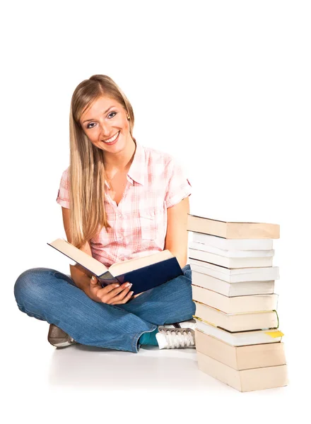 年轻成人白种女人与书 — 图库照片