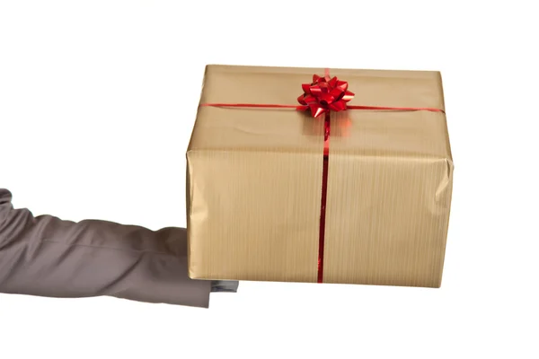 Mujer rubia caucásica en vestido formal con cajas de regalo aisladas en blanco — Foto de Stock