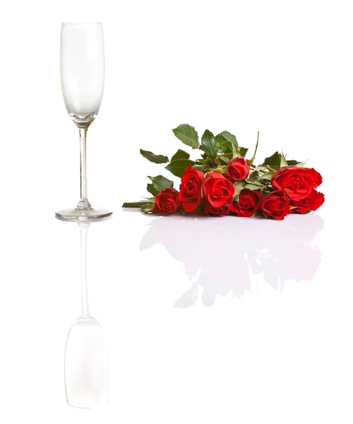 Красные Розы Белом Изолированном Фоне День Святого Валентина — стоковое фото