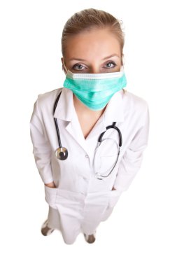 üniforma ile üzerine beyaz izole stetoskop tıp doktoru kadını