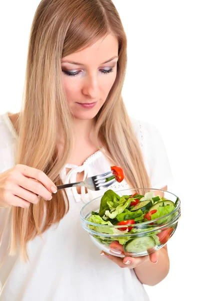 Жінка з салатом ізольована на білому — стокове фото