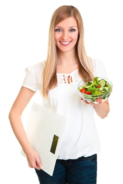 Mulher com salada e escamas isoladas em branco — Fotografia de Stock