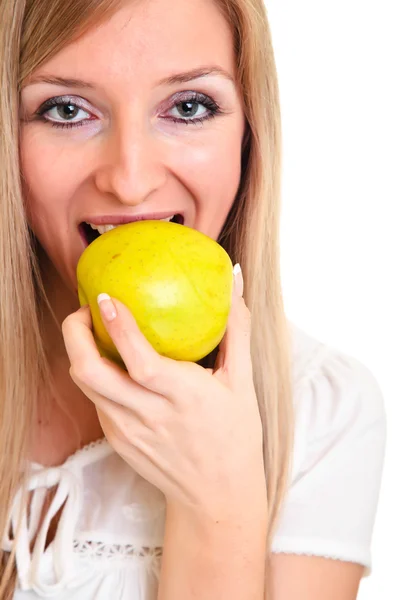 Femme caucasienne blonde tenant des fruits isolés — Photo