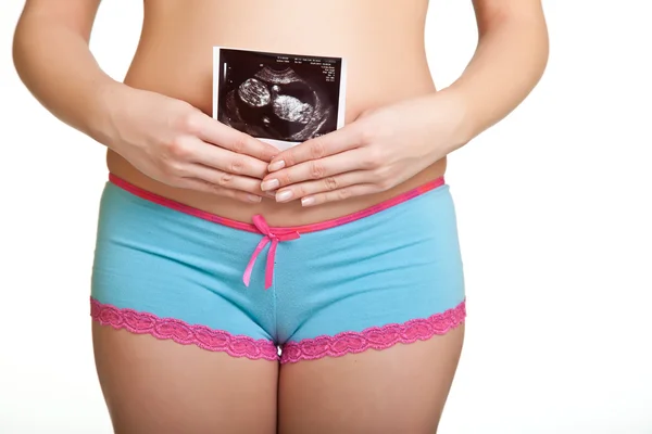 Brzuch w ciąży — Zdjęcie stockowe