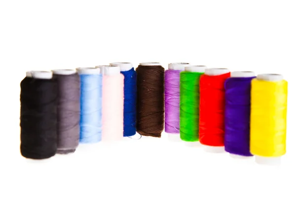 Fios de costura coloridos — Fotografia de Stock